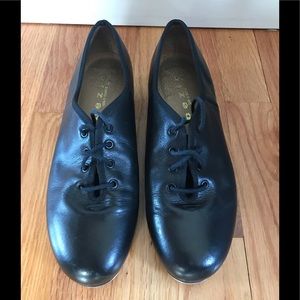 Capezio Gold Series CG09 tap shoes